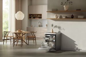 Why a Countertop Dishwasher Is the Smartest Upgrade for Small Apartments