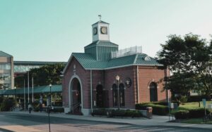 How Do I Know When to Call a Professional for Washer and Dryer Repair in Woodbridge, Virginia?