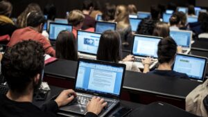 Why Riphah International University is the Best for BS in Computer Science in Lahore