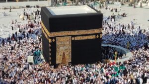 Can You Travel Comfortably with Elderly Family on Umrah Packages UK 2025? – Yes, Here’s How!