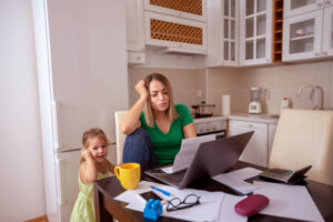 Where to Find Emergency Cash Help as a Single Mom Out of Work