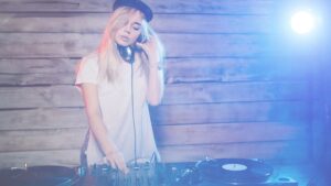 Top Benefits of Hiring a Local DJ for Your Event