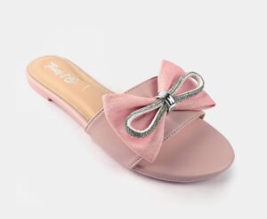 Cute & Cozy: Best Girl Slippers in Pakistan?
