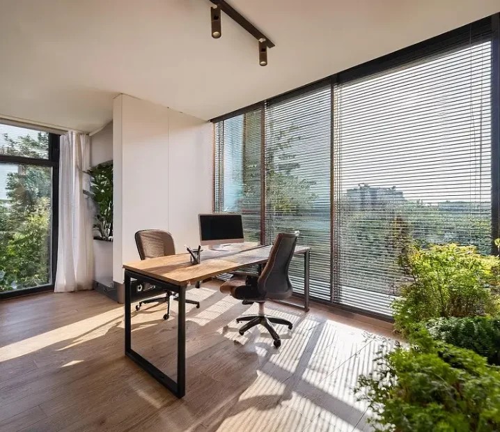 Buy Luxury Office Blinds Abu Dhabi At 20% Off