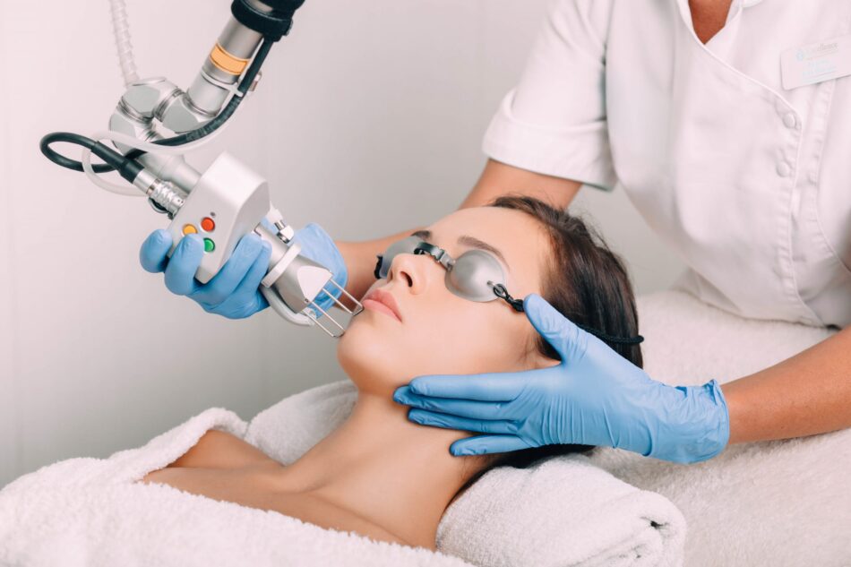 Fractional CO2 laser treatment in Dubai
