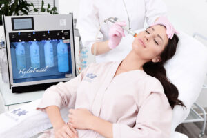 What Are The Benefits Of A Hydrafacial In Dubai?