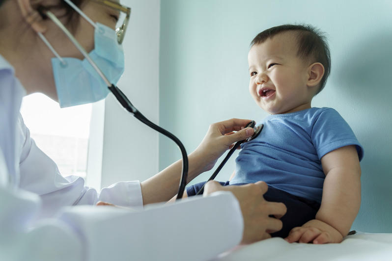 Managing Asthma in Kids with Pediatric at Home in Dubai