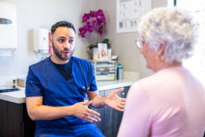 خدمات الرعاية المنزلية بعد الجراحة في الرياض لضمان سلامتك