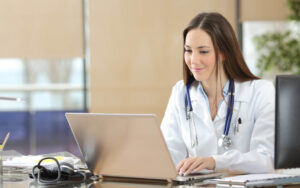 Top 5 Reasons Why More People Are Choosing ENT Doctor Online Consultation in 2025