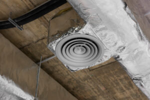 What Are the Signs of a Failing Exhaust Fan in a Commercial Kitchen?
