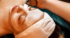 Cosmelan Peel Helps You Shine Without Filters