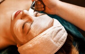 Cosmelan Peel Helps You Shine Without Filters