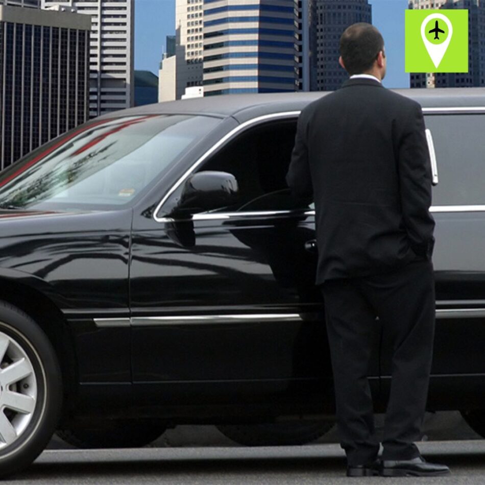 Pre-Booked Airport Taxi Mississauga: Your Smooth Ride from Mississauga to Toronto Airport