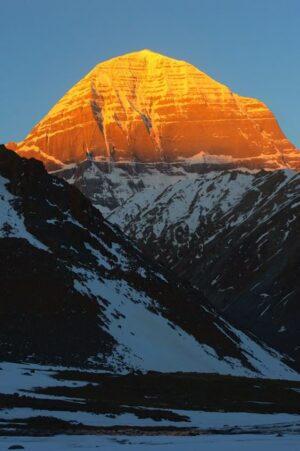 A Kailash Mansarovar Yatra by Helicopter: An Effortless Path
