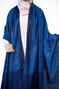 Shawls: A Blend of Elegance, Tradition, and Modern Fashion