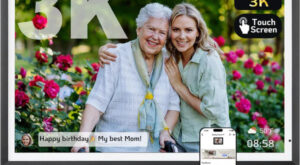 digital picture frame