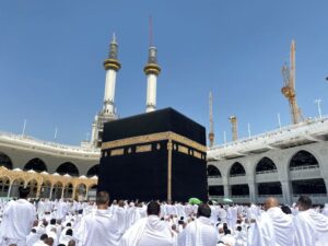 Compare: Taxi Prices in Makkah vs. Madinah What to Expect & Why