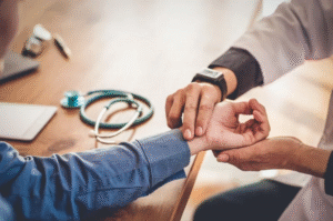 How Wearable Devices Complement Full Body Checkup at Home