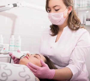 Best Plastic Surgeon in Riyadh: Recovery and Care Tips