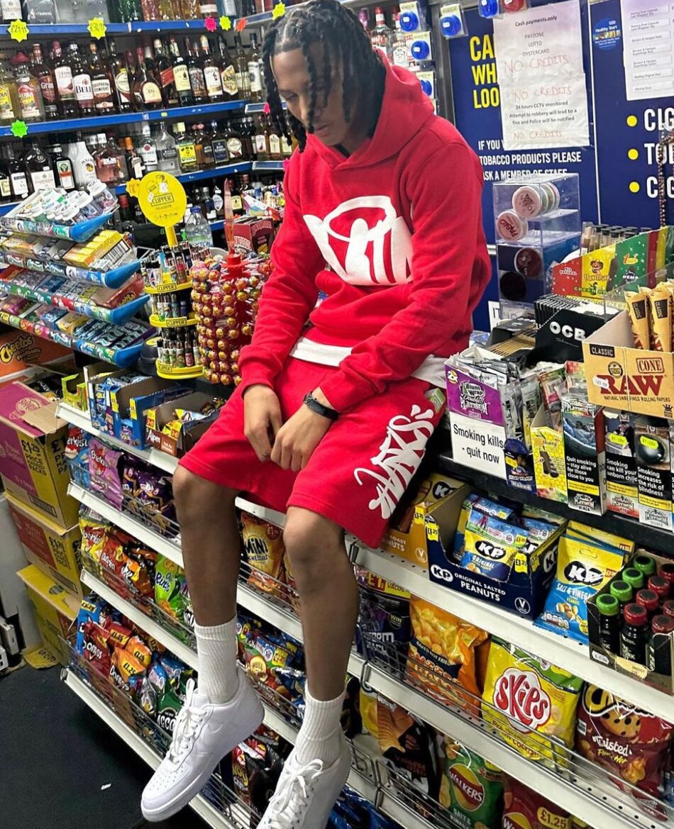 syna world Hoodie Official syna world Store