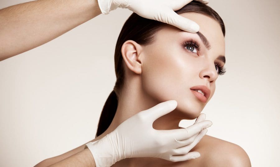Benefits of Surgical Facelift Treatment in Dubai Clinics