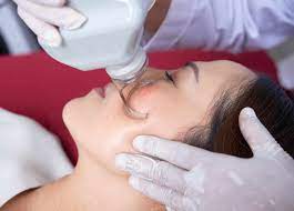 Can acne scar treatments in Dubai address uneven skin tone?