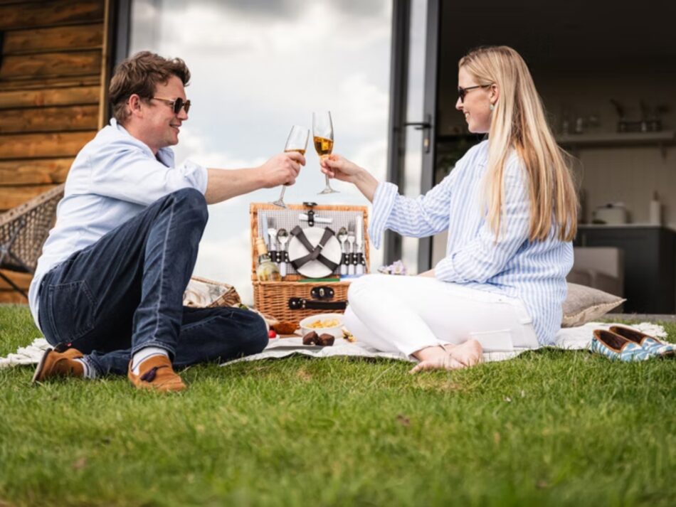 Luxury Lodges, Countryside Lodges, stars and vines