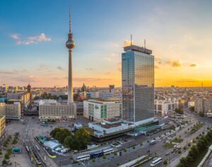 Dubai: A Destination That Redefines Travel Experiences