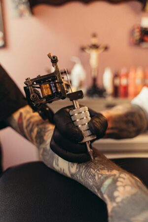 How Hands-On Training Shapes Better Tattoo Artists