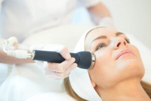 Why People Tighten Skin with HIFU Treatment for Long Lasting Lift
