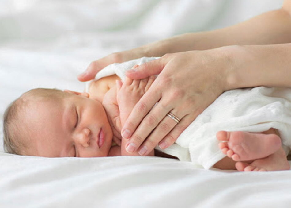 How a Home Nurse for Newborn Can Help with Skin Care