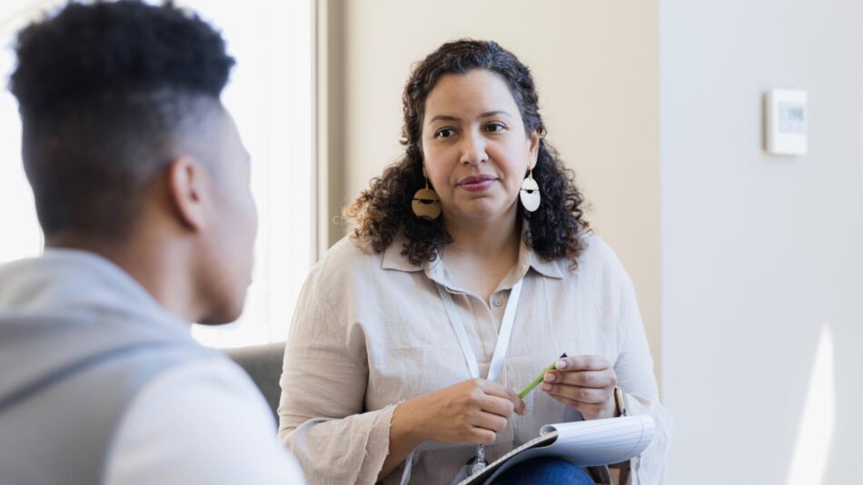 Can a Psychiatrist in Dubai Help Teens?