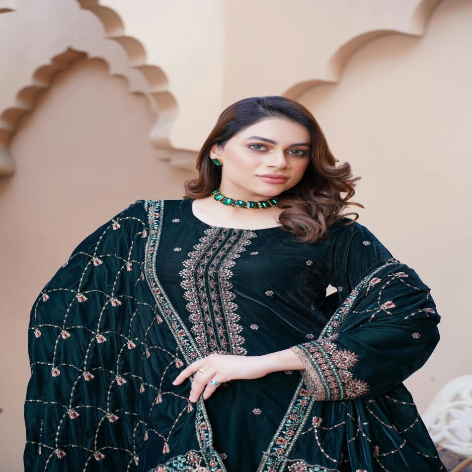 Zellbury Clothing Lawn Collection – Perfect for Every Occasion