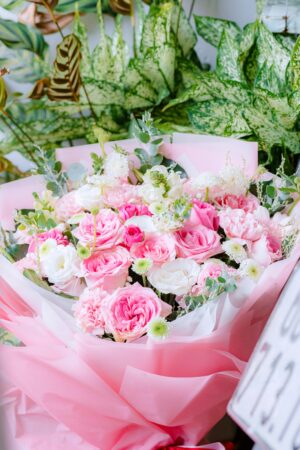 Modern Romance: Chic Wedding Flowers for Melbourne Couples