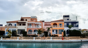 Swimming Pool Near Me with Fees – Updated List