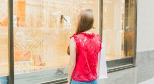 Showcasing Products: Innovative Ways to Use Glass Display Units in Stores