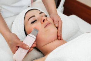 Want a Lift? Tighten Skin with HIFU Treatment Without Surgery