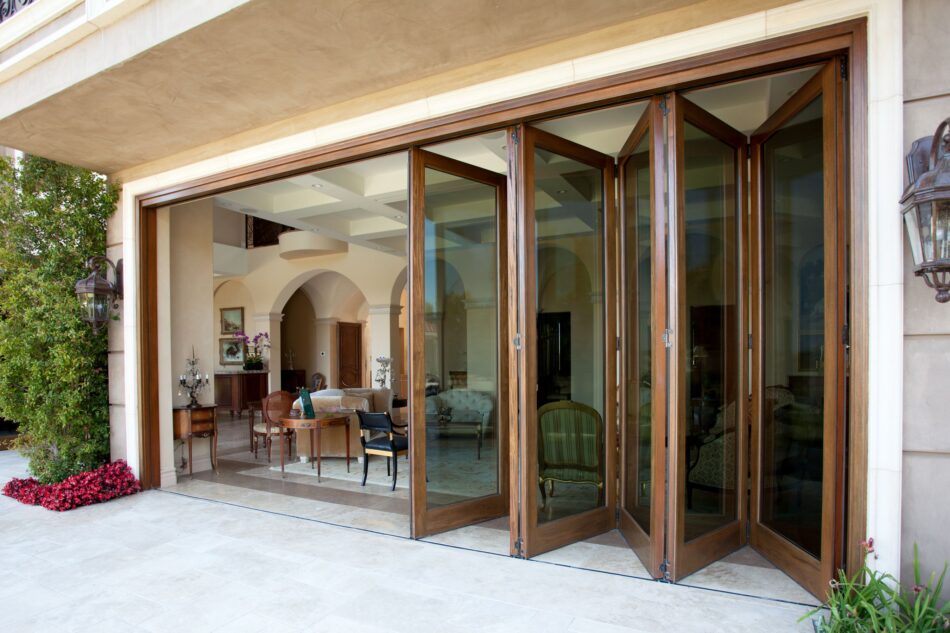 Space Optimization Methods Using Folding Doors in Dubai (Home Edition)