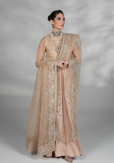 Discover the Best Formal and Semi-Formal Wedding Wear in Pakistan
