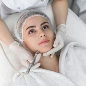 HydraFacial Treatment in Dubai: How It Prepares Skin for Summer & Winter