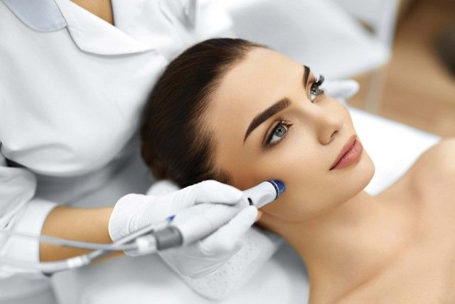 Radiant Skin Renewal With HydraFacial Treatment in Dubai