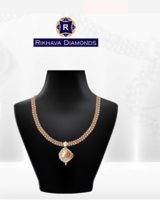 Enhance your Inner Beauty with our Pendant Necklace