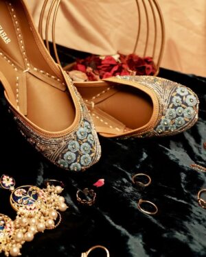Match Your Bridal Juttis with Ethnic Wear for Your Wedding