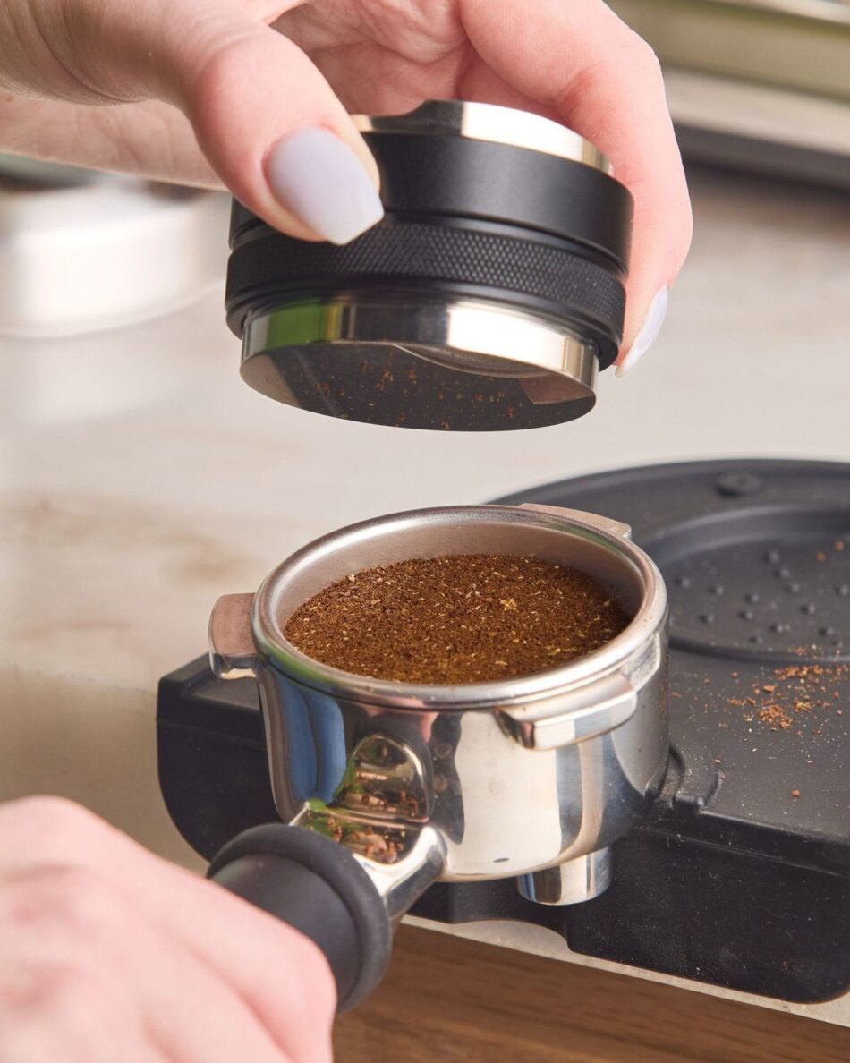 Why the Proper Espresso Machine Tamper is Important for Better Flavor