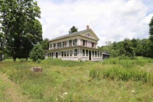 Old Farm Houses for Sale in Indiana