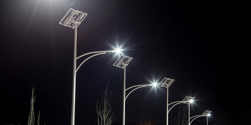 solar street light uae