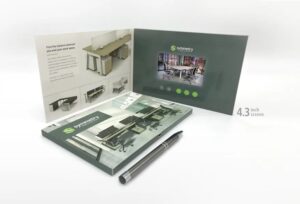 How to Choose the Right Screen Size and Format for Your Video Brochure