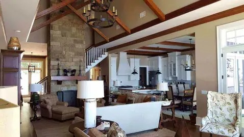 Why Hiring a Professional Residential Painting Contractor Saves Time and Money