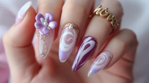 What Are Some Elegant Pumpkin Painting Ideas for a Chic and Modern Fall Décor?