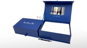 Why Video Box Gifts Make Perfect Gifts for Long-Distance Relationships